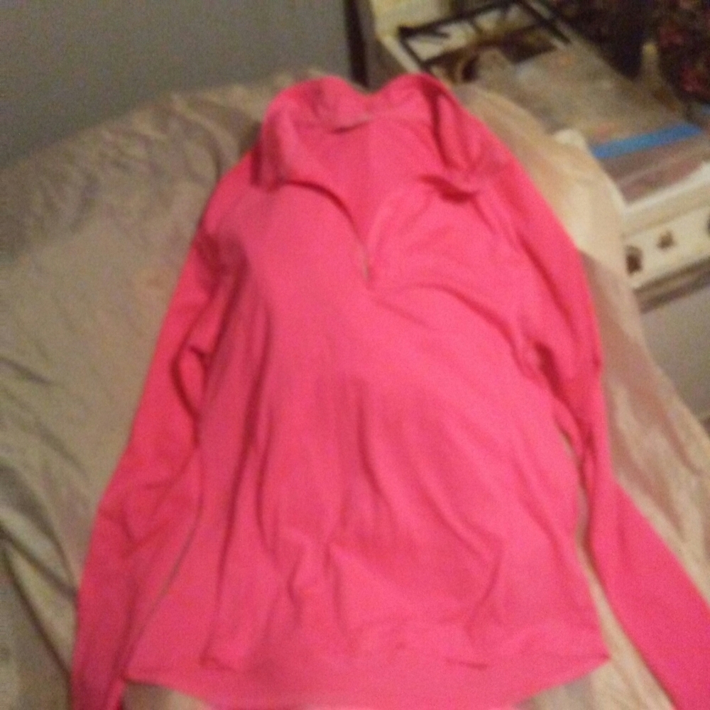 Atheletic shirt long sleeve